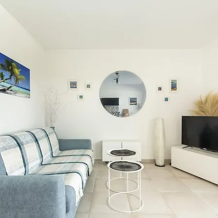 Superbe T2 Calme Avec Piscine Et Vue Mer 아파트